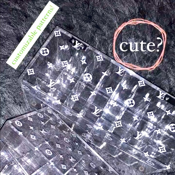 LIP GLOSS / LIPSTICK HOLDER! - Picture 1 of 1